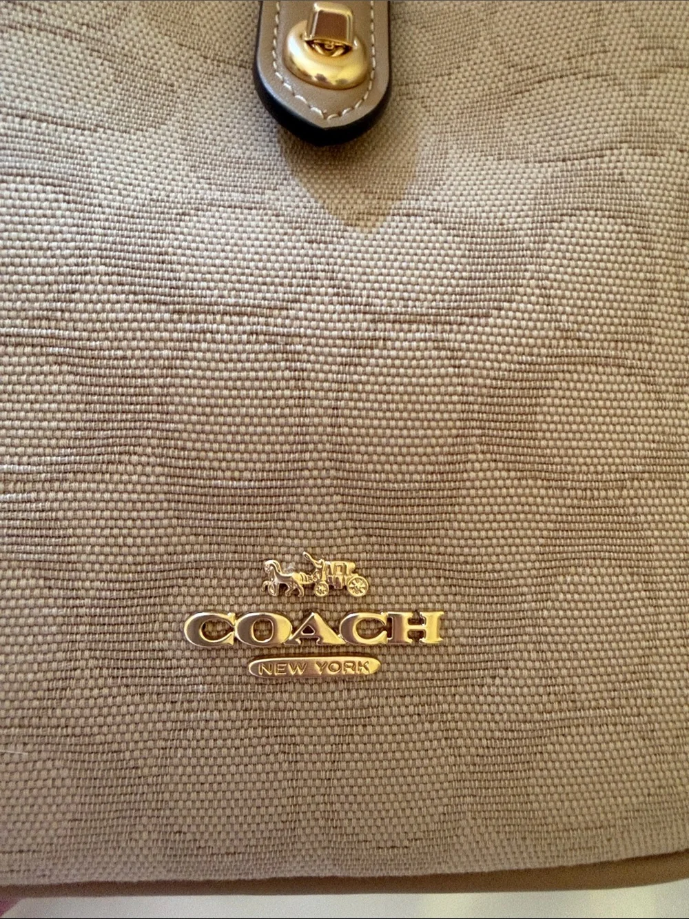 🤎Coach NWT Small Hadley Mini Crossbody in Signature Beige Jacquard Gold Hardware